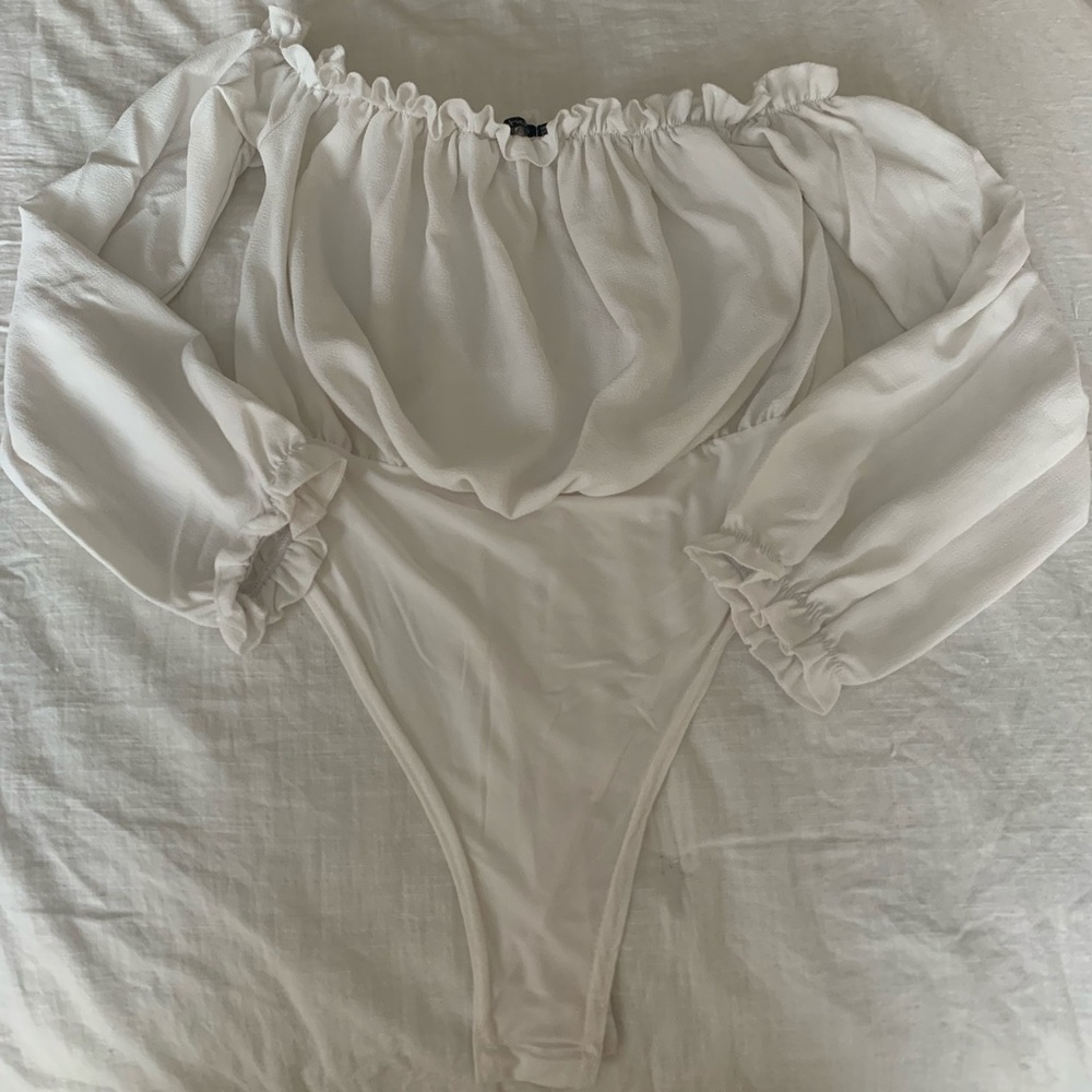 White off the shoulder ruffled body suit